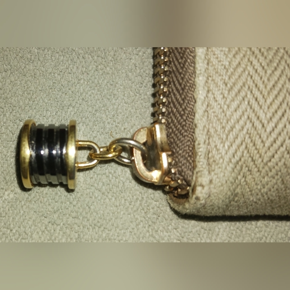 Bvlgari EUC Zip Around Wallet - Picture 7 of 11